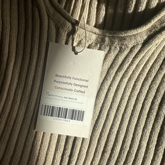 Everlane Cotton Ribbed Crew - Picture 7 of 8